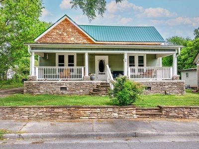 Property at 36 Shaw St, Kingston, GA