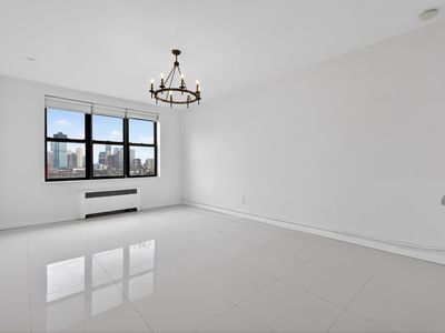 104 Palisade Ave #201