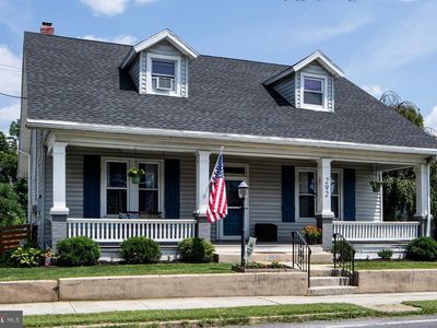 292 N Locust Point Rd