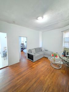 213 48th St Unit 2B