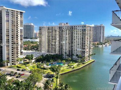 2851 NE 183rd St APT 1609E