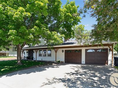 4055 Rimrock Rd