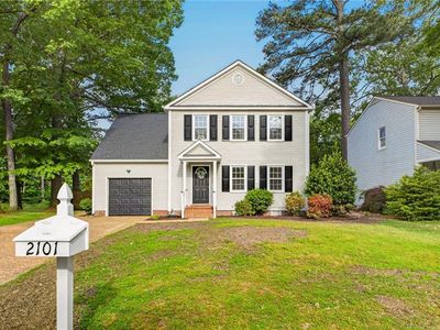 2101 Village Green Pkwy