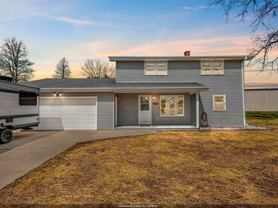 2461 Vanden Bergh Pl