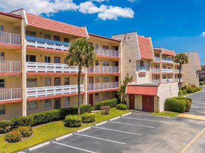 1020 Country Club Dr APT 405