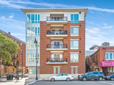 50 Fleet St Suite 201