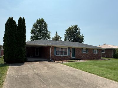 Property at 305 Iris Ln, Carmi, IL