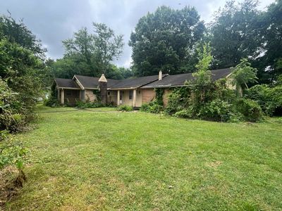 6910 Robinson Dr