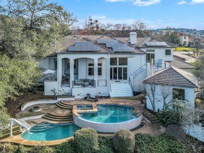 4182 Greenview Dr