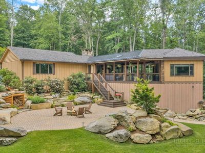 107 Rock Ledge Lane