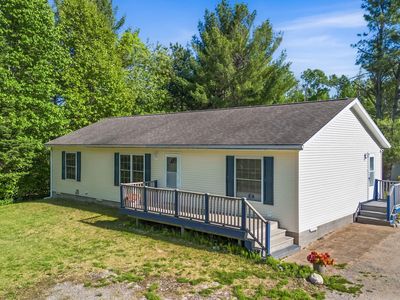 3079 Parrotts Pointe Rd