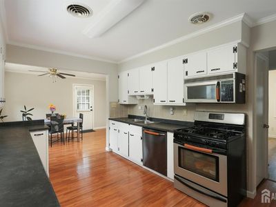 Property at 26 Lynn Ave, Middlesex, NJ