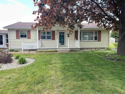 125 S Maple Street