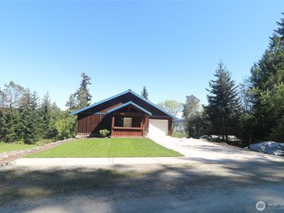 207 Triangle Cove Lane