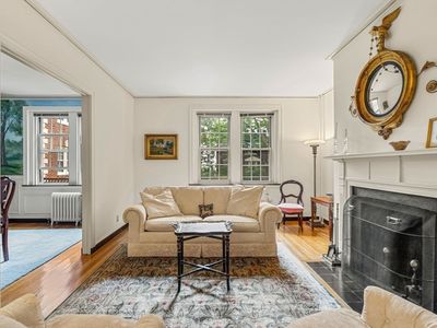 5 Arlington St APT 25