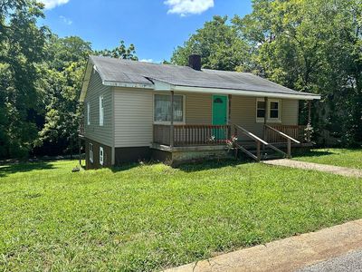 120 Moss St