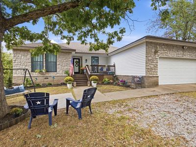 233 Castlegate Drive
