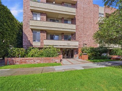 1315 Roxbury Dr APT 204