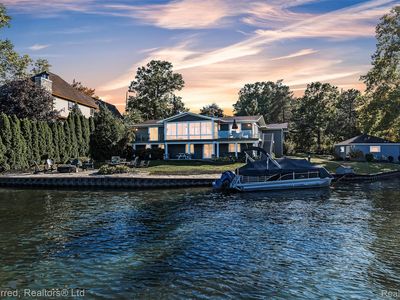 7660 Maceday Lake Rd