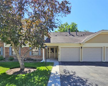 585 Williamsburg Ct #D2