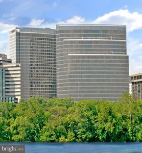 1111 19th St N APT 1503