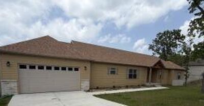 180 Grand Pointe