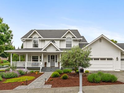 1136 Mcfarlane Avenue
