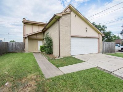 10551 Kirkgreen Dr