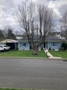 110 Windsor Ln
