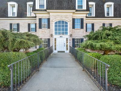 2021 King James Pkwy APT 316