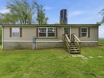 144 Circle Dr