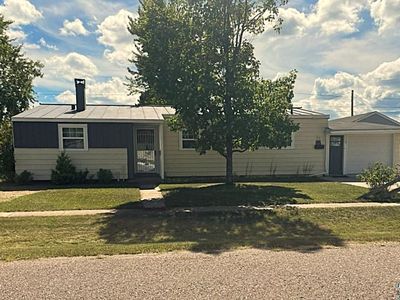 32 Astor Rd