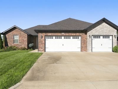413 N Maplecrest Drive