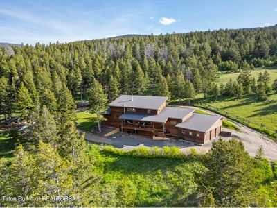 63 Bachelor Creek Ct