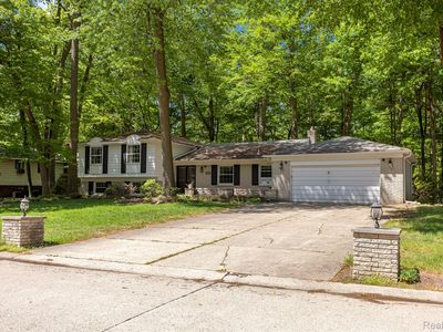 21257 Woodfarm Dr