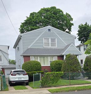 202-07 Linden Boulevard