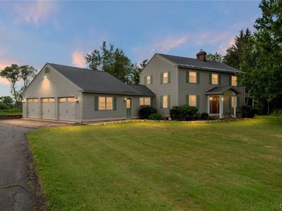 8595 Gulf Rd