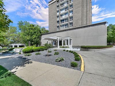 777 S South Temple APT 11H