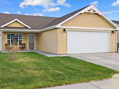 1443 Shaw Ln