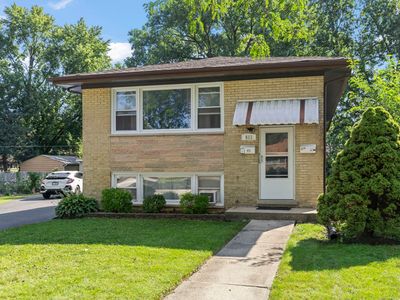 Property at 611 N Lullo Dr, Addison, IL