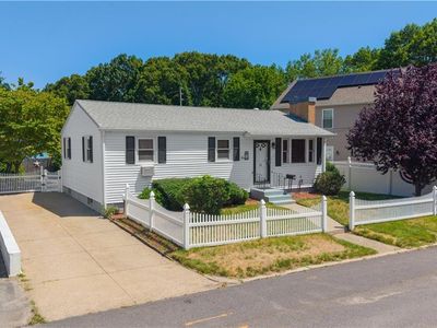 15 Chandler Ave