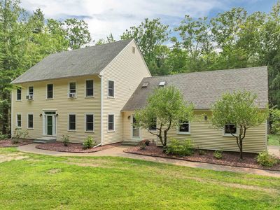 11 Longview Drive