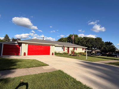 3505 Bently Dr