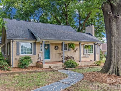 5517 E Highway 218