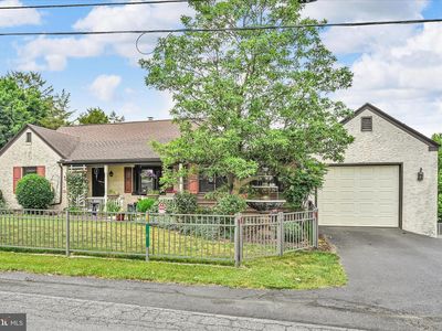 4 N Conestoga View Dr