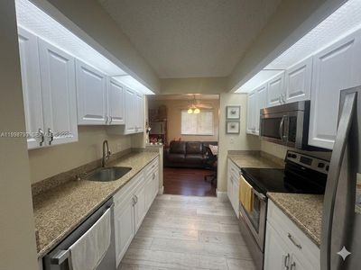 1600 SW 127th Way APT 101C