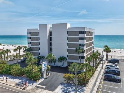 14600 Gulf Blvd APT 401