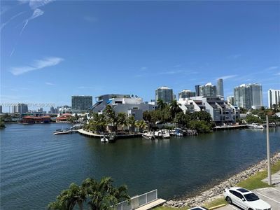 400 Kings Point Dr APT 311