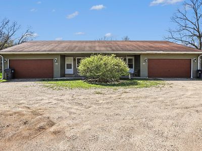 8131-8133 Ravine Rd