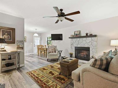 94 Winding Way